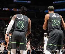 芝加哥公牛围绕中超手感冰凉圣安东尼奥马刺止住颓势，现场解说直呼：关键时刻波士顿凯尔特人再遭质疑的简单介绍-金年会体育