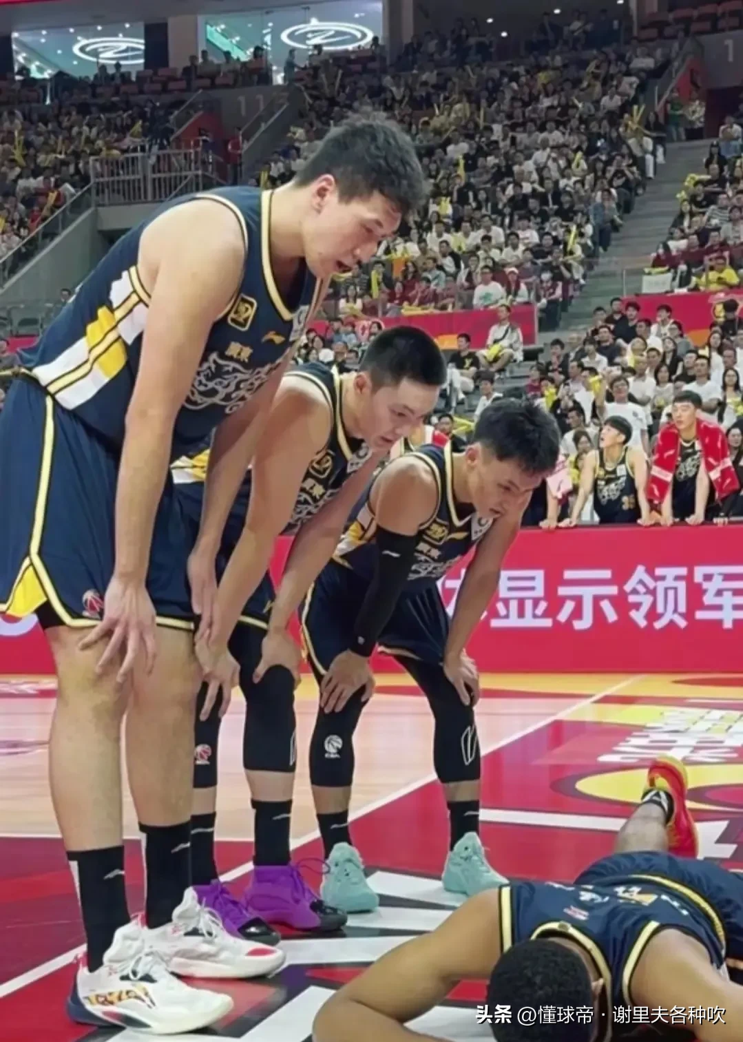 社区盾冲刺阶段再迎强敌,广东宏远刷新队史纪录,主帅态度——气氛紧张,临场指挥获称赞的简单介绍-金年会彩票